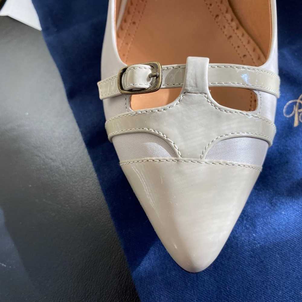 Brook Brothers Ivory Leather Pumps New size 9 - image 2
