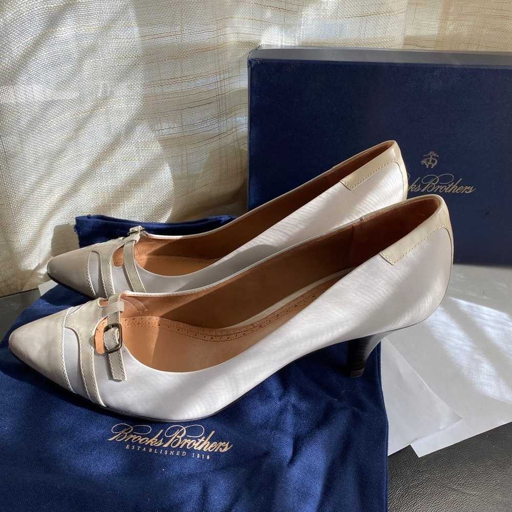 Brook Brothers Ivory Leather Pumps New size 9 - image 3