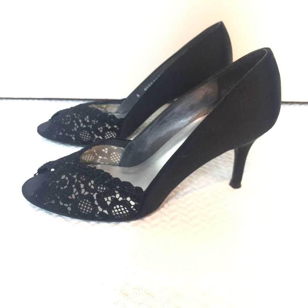 Stuart Weitzman Satin Lace Heels Black - image 4