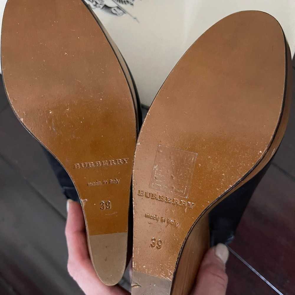Burberry size 9 wooden heel shoes - image 3