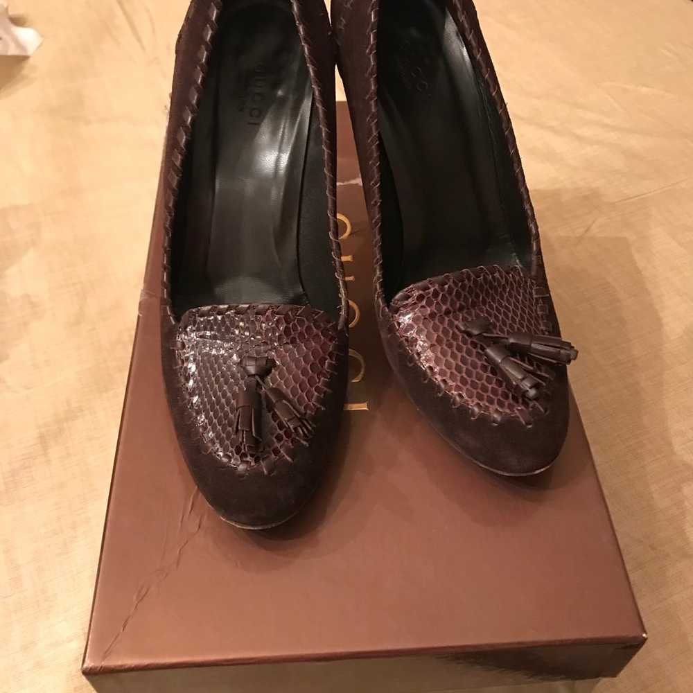 Gucci Brown Suede Heels Size 7.5 In Box - image 4