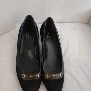 GUCCI iconic Black suede classic horsebit pumps 3… - image 1