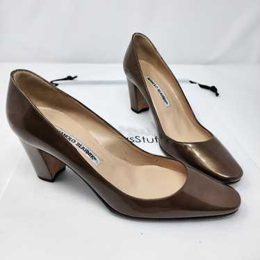 Manolo Blahnik Bronze Patent Pumps 39