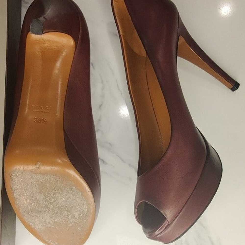 Gucci Leather Heels - image 9