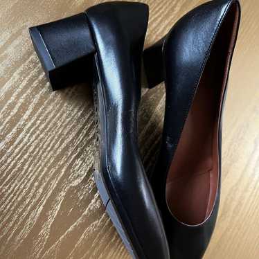 Pristine Aquatalia  Black Leather Heels