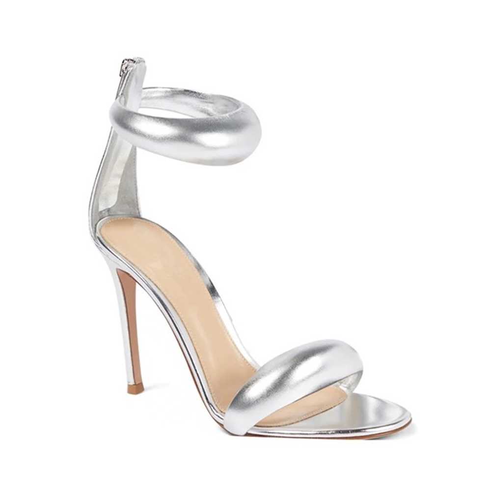 Kafin silver heels - image 1