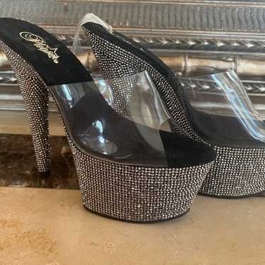 New Discontinued Bejeweled Pleasers Size 12 - image 1