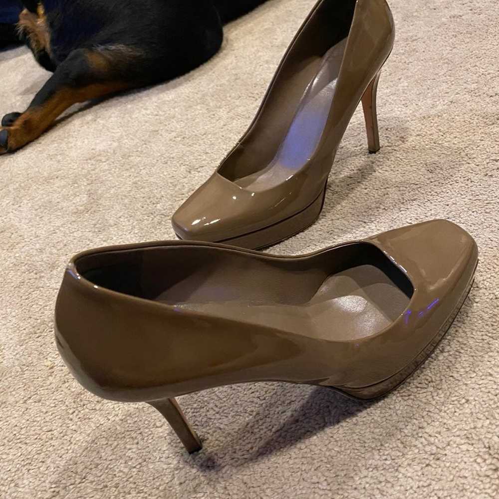 Gucci Heels size 40 1/2 - image 9