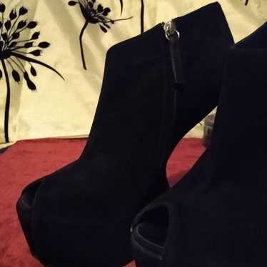 giuseppe zanotti unique black heels