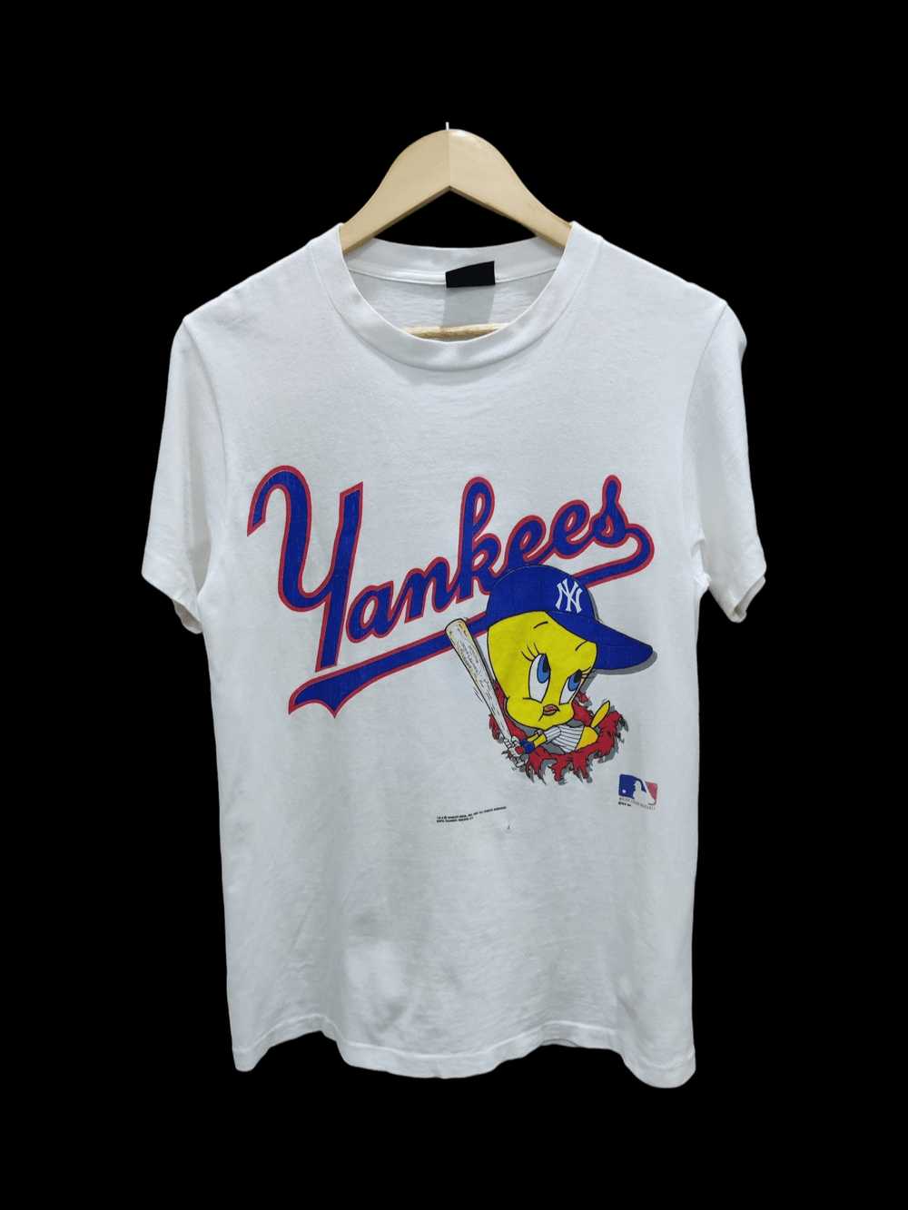 MLB × Vintage × Warner Bros Vintage Yankees Tweet… - image 1