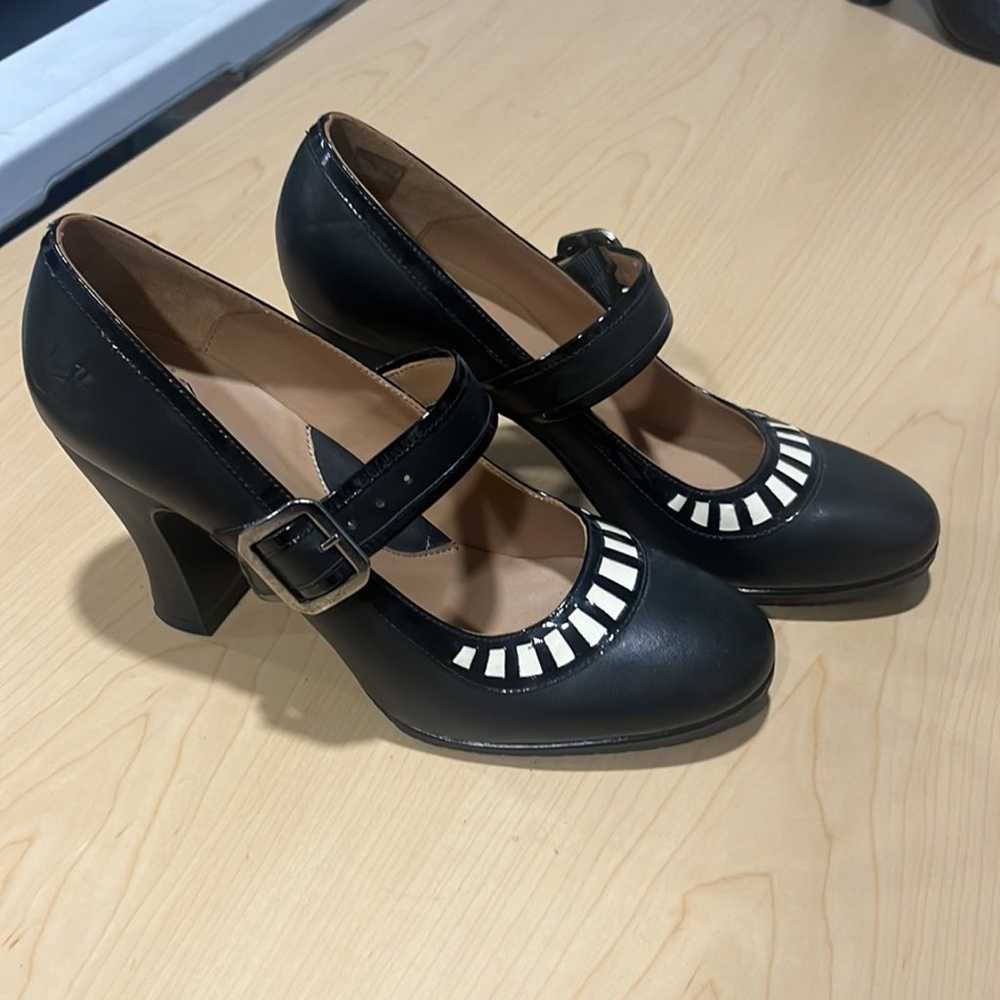 John Fluevog Black heels - image 1