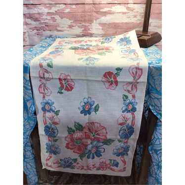 Vintage Vintage Linen Table Cover Red & Blue Flor… - image 1