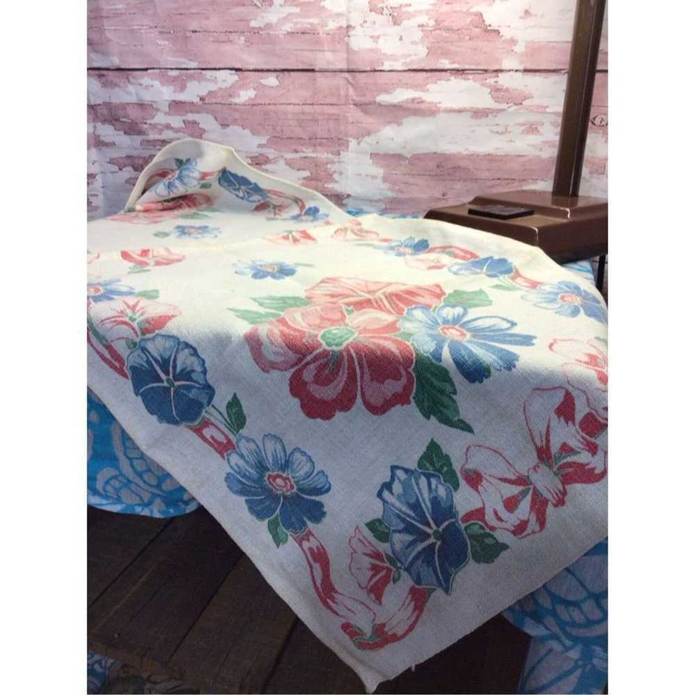 Vintage Vintage Linen Table Cover Red & Blue Flor… - image 2