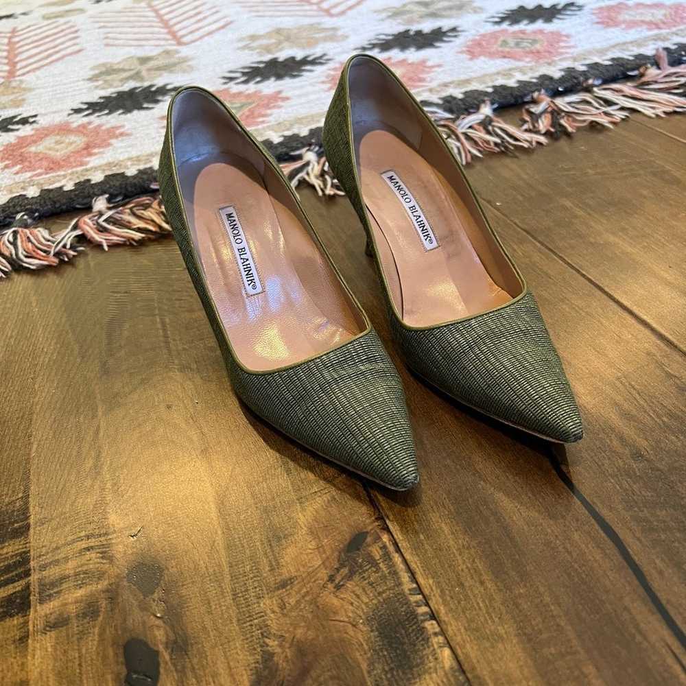 manolo blahnik green pumps size 38 - image 2