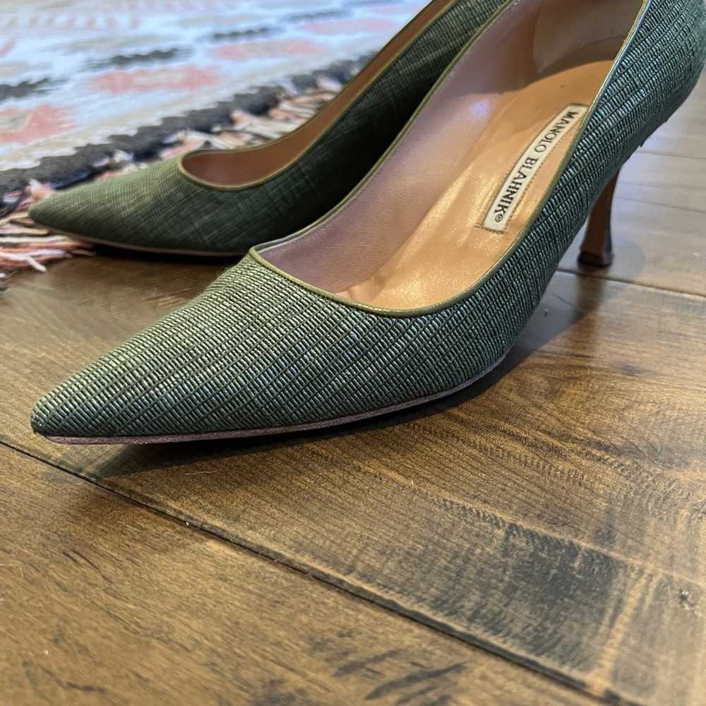 manolo blahnik green pumps size 38 - image 3