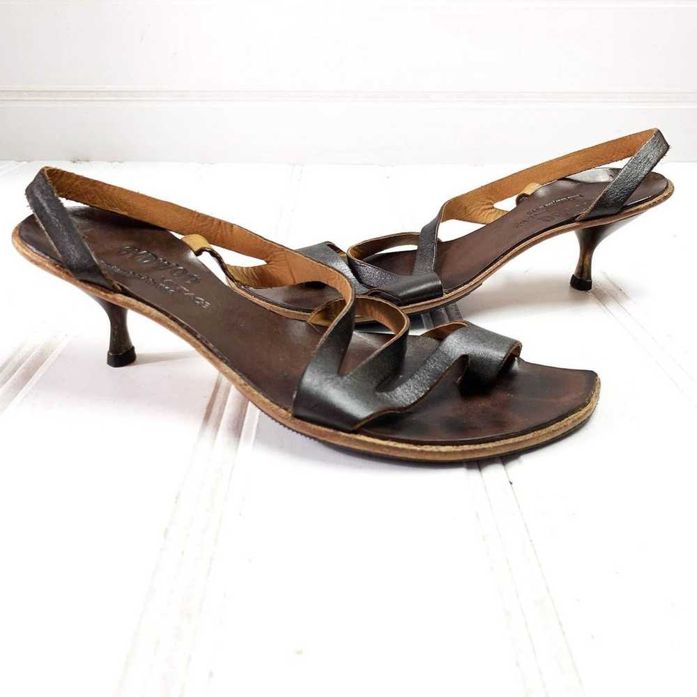CYDWOQ Kitten Heel Brown Leather Sandals - image 1
