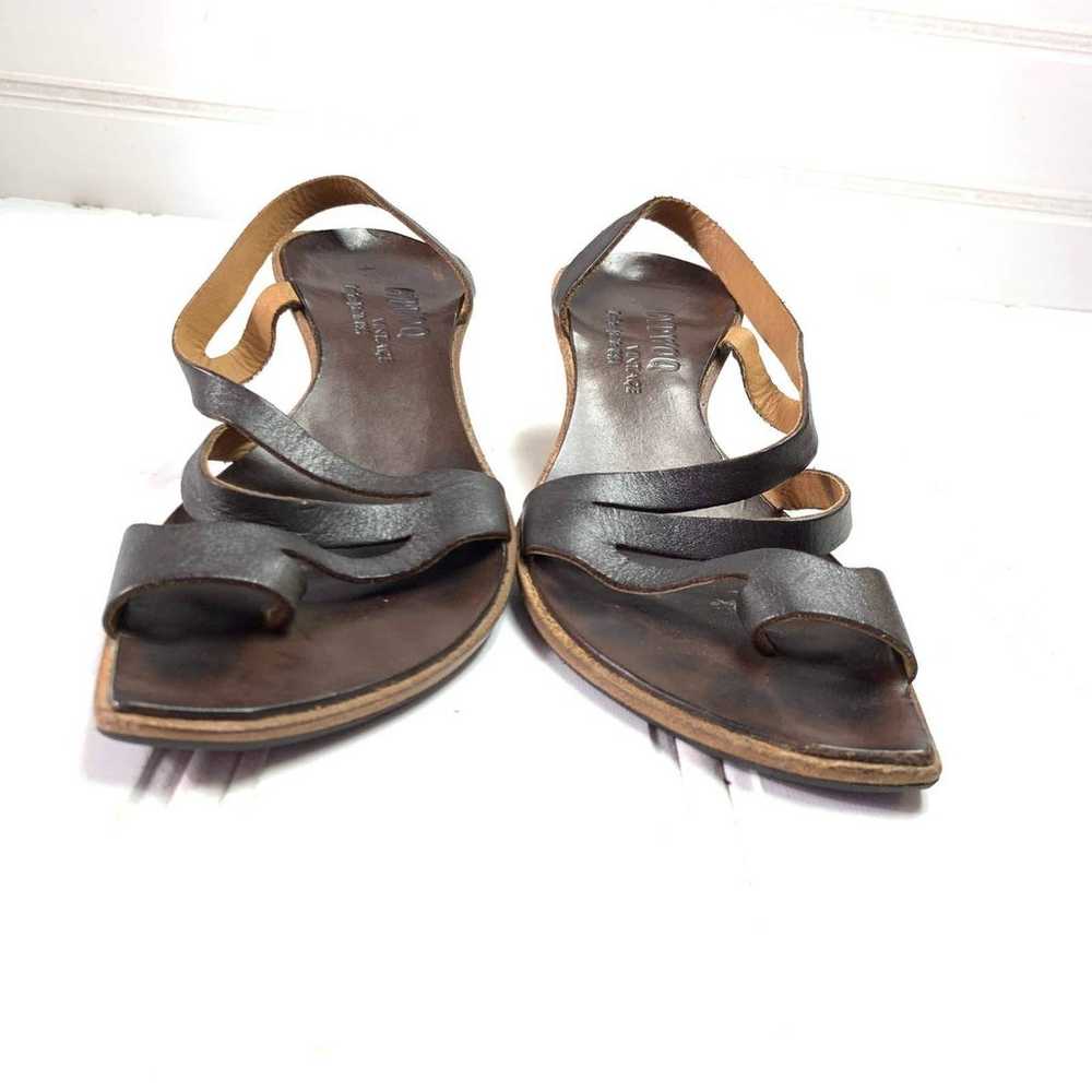 CYDWOQ Kitten Heel Brown Leather Sandals - image 2