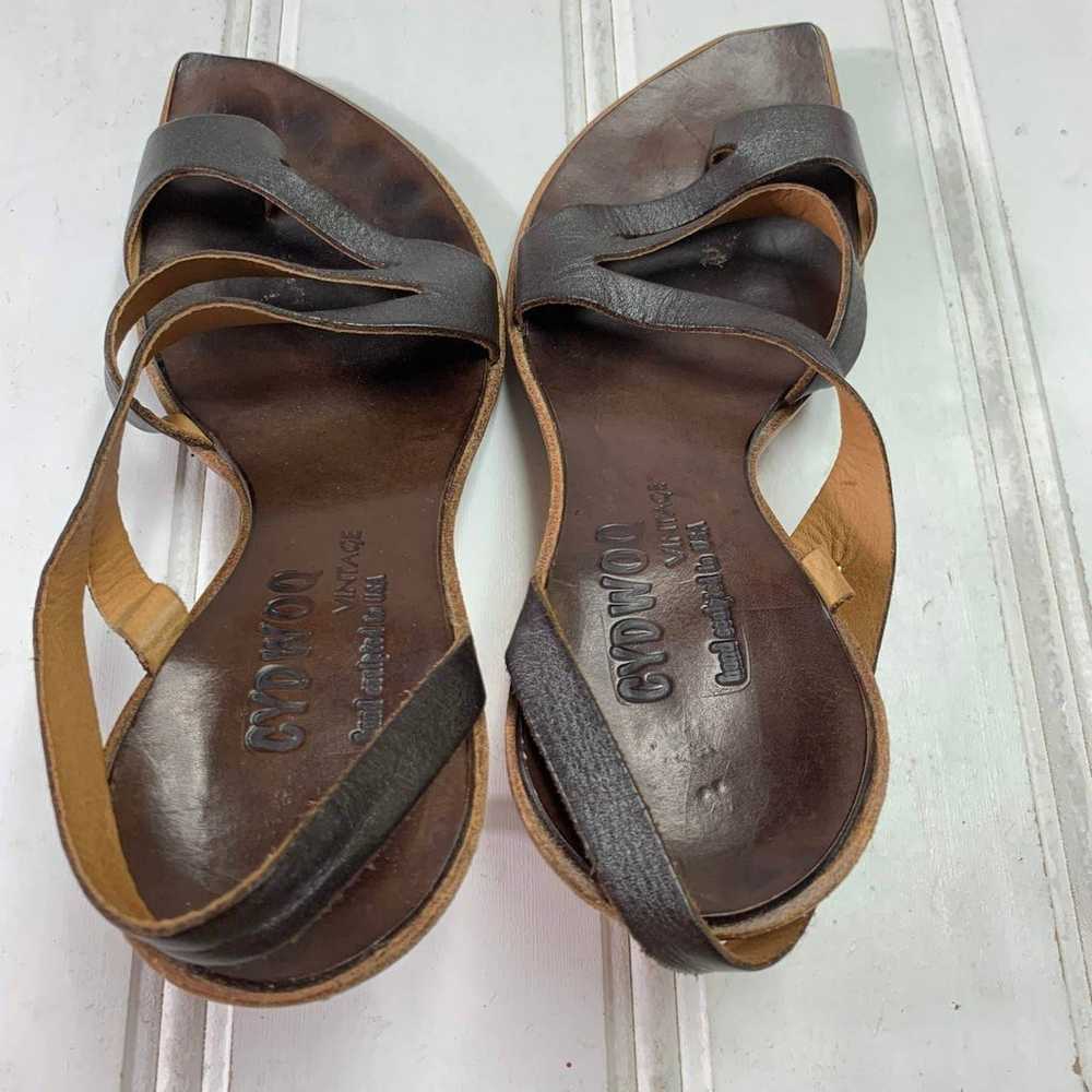 CYDWOQ Kitten Heel Brown Leather Sandals - image 8