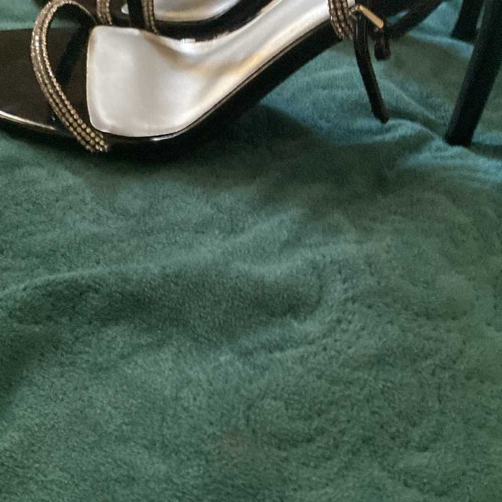 heels size 10 - image 2