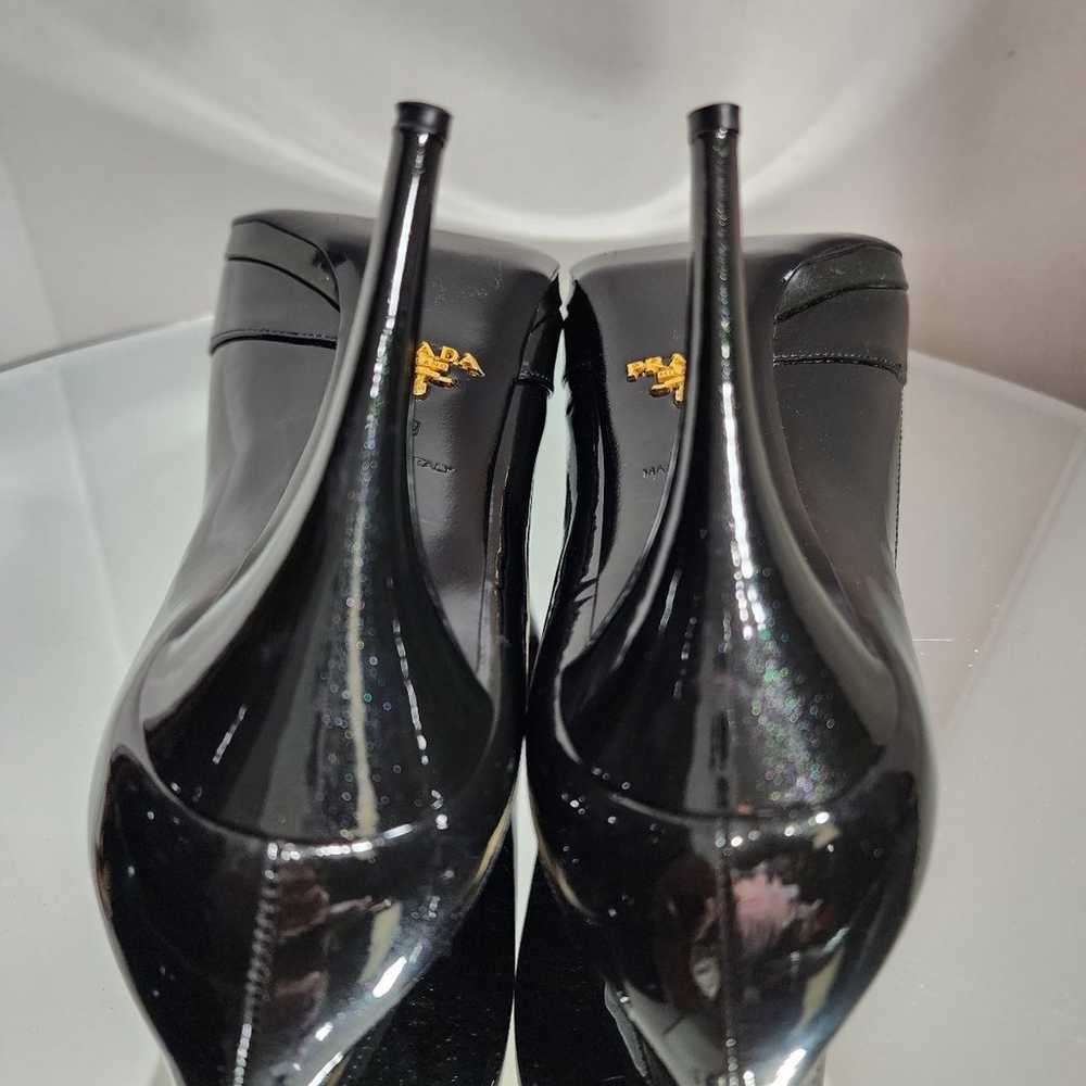 Prada Black Patent Leather Pumps Heels Size 39 - image 5