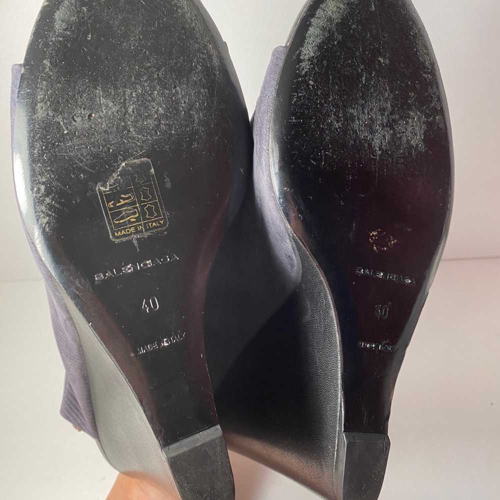 Balenciaga glove wedge sandals suede leather grey… - image 6