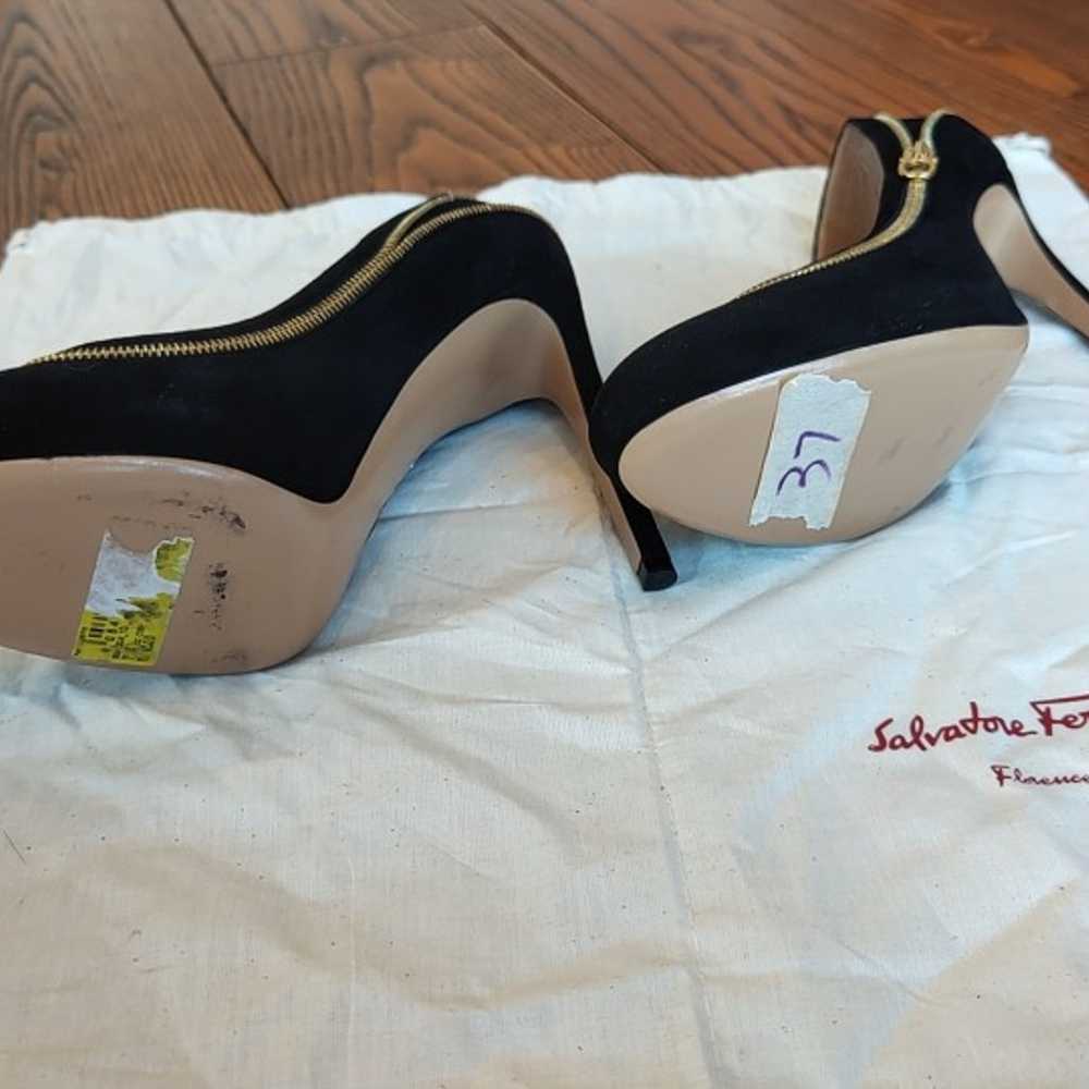 NWOT Ferragamo High Heels Size 6.5 - image 4