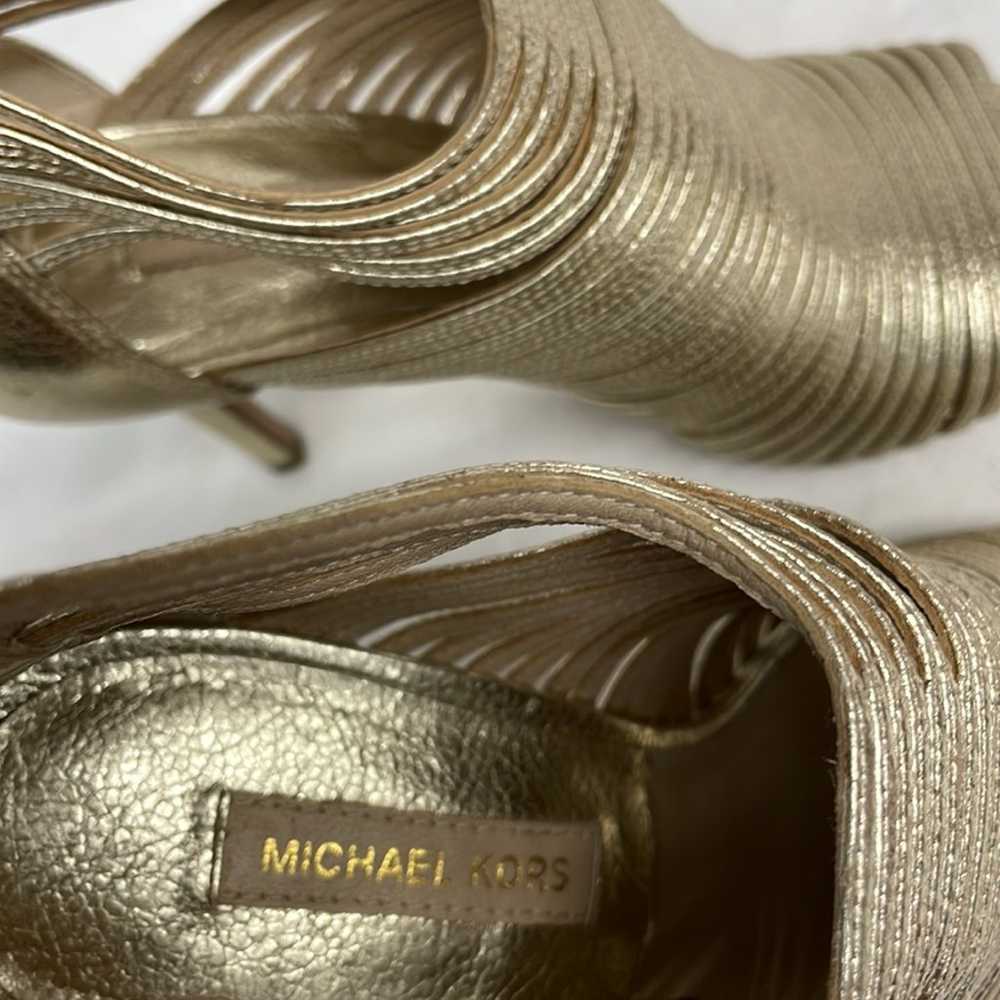 Michael Kors gold leather zip back heels ladies s… - image 6
