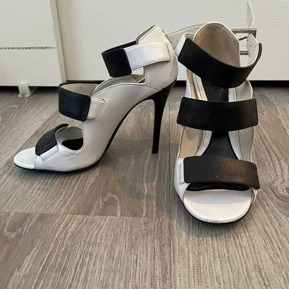 Alexander McQueen two tone black white heels sz 3… - image 1