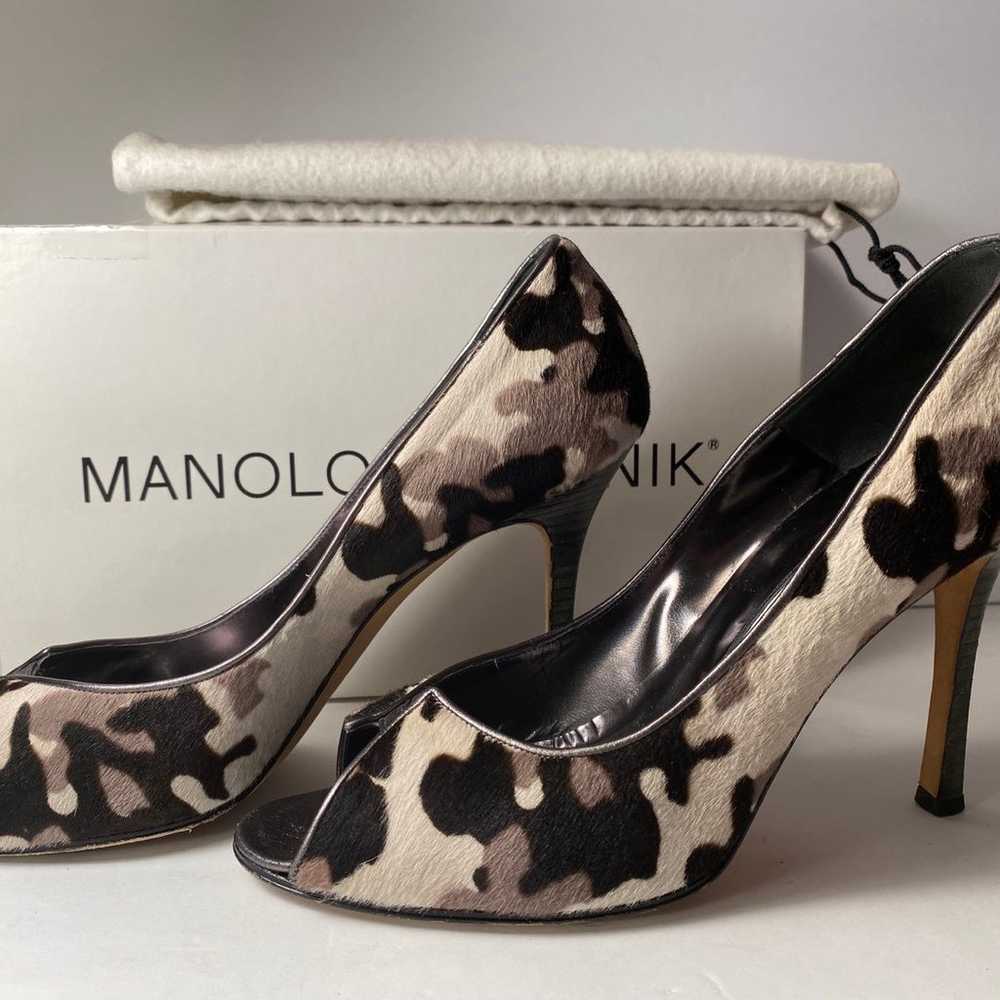 Manolo blahnik arsenia open toe ponyhair pumps he… - image 1