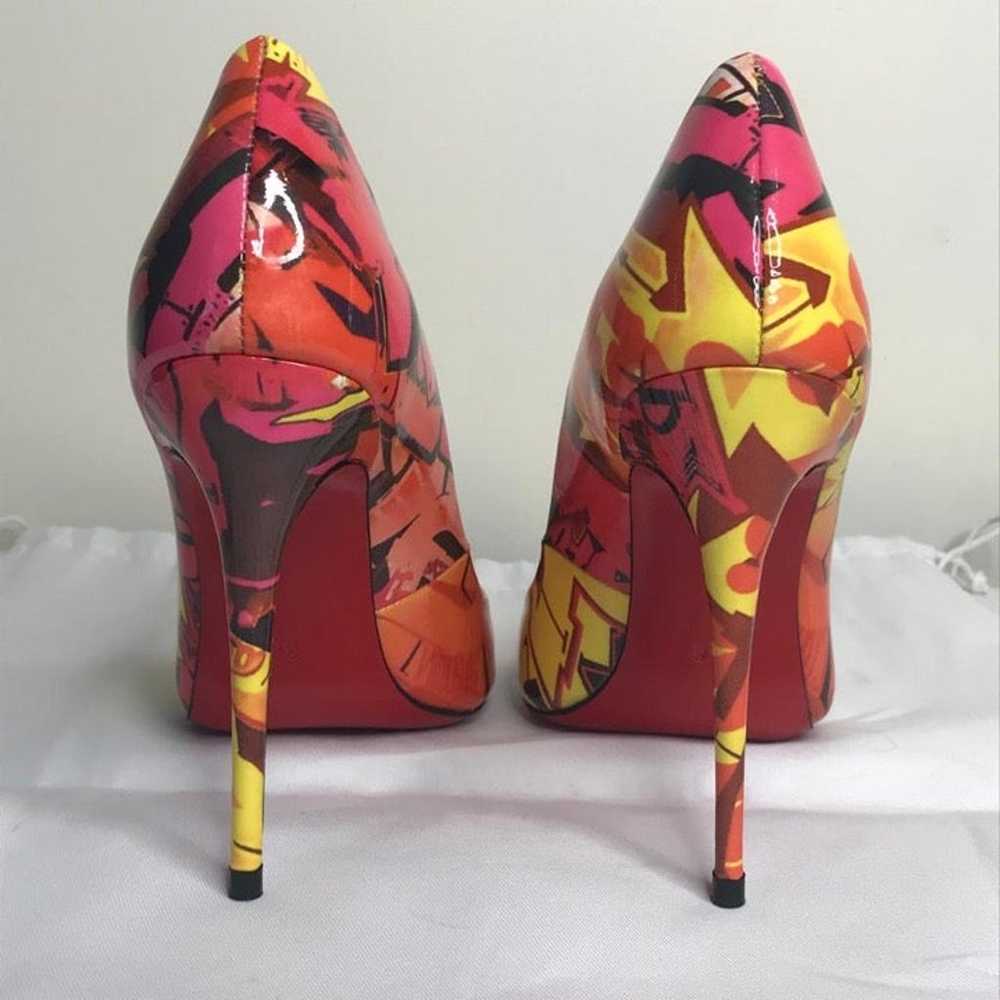 Metrograf Graffiti High Heel Pumps 36 - image 6