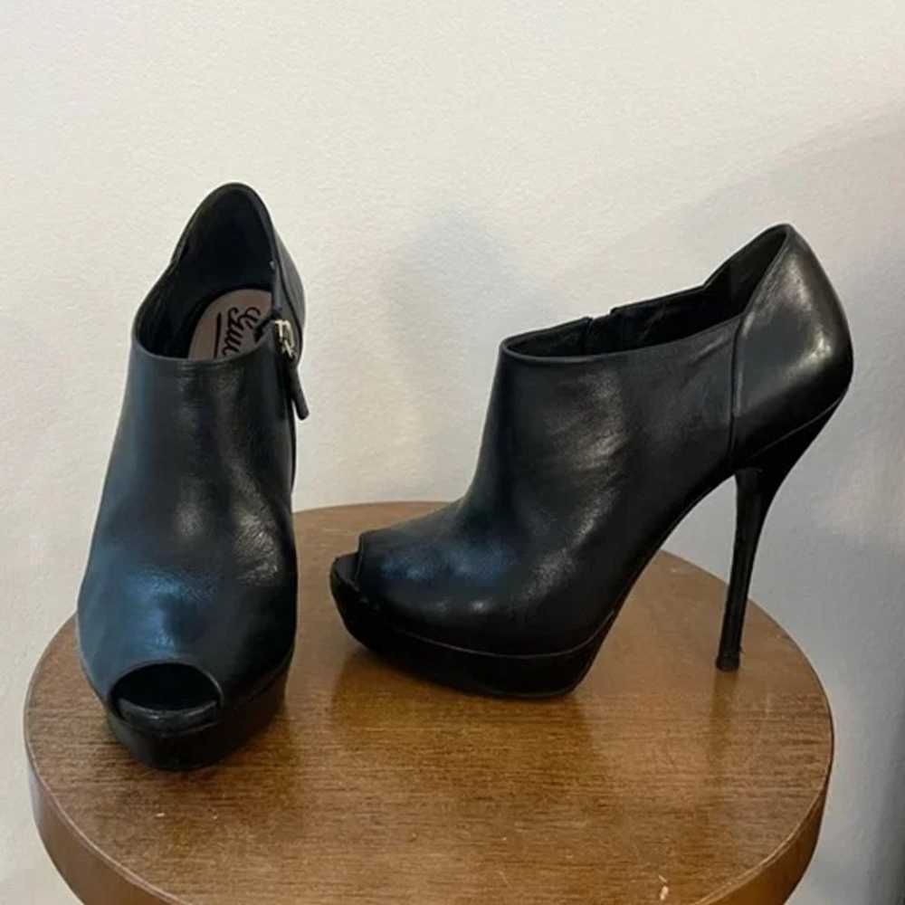 GUCCI Women’s Black Platform Heels Size 37 - image 1