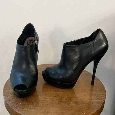 GUCCI Women’s Black Platform Heels Size 37 - image 1