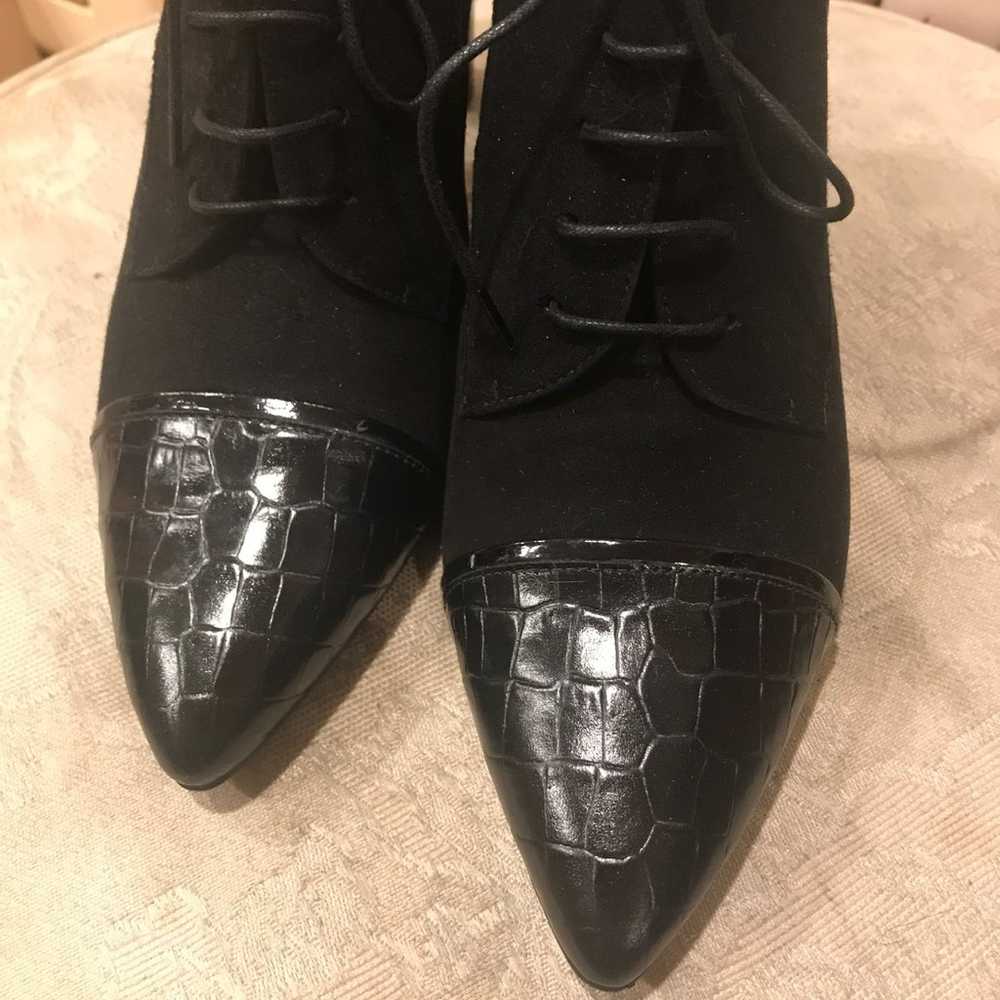 New Donald J Plainer Black Heel Shoes - image 8