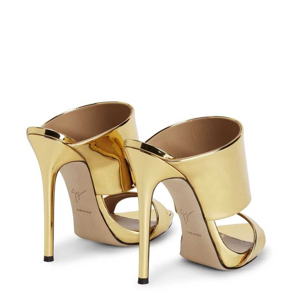 Gold heels - image 2