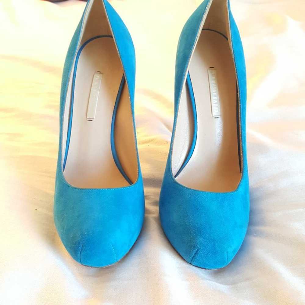 Suede Nicholas Kirkwood round-toe pumps - image 1