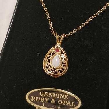 Vintage VAN DORAN Ruby & Opal  Necklace
