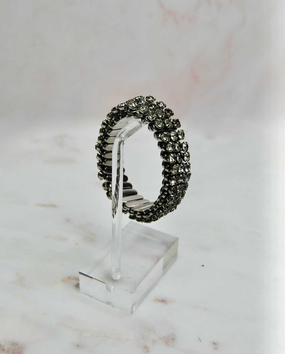 1960s Vintage Rhinestone Expandable Bracelet - image 3