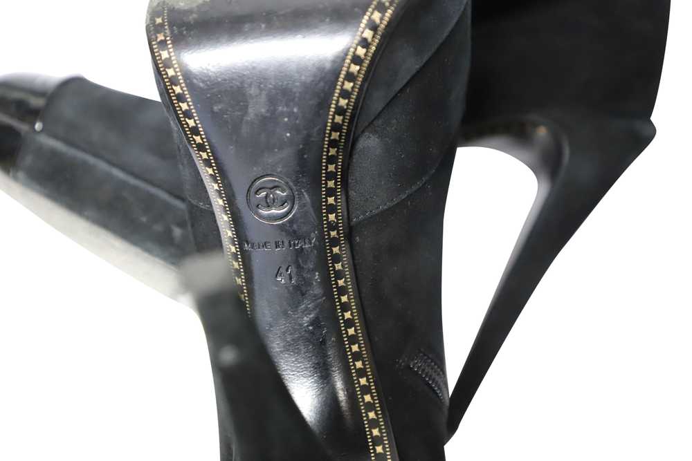 Product Details Chanel Patent Leather Cap Toe Pla… - image 6