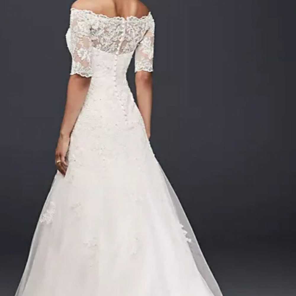 David's Bridal Jewel Wedding Dress, Veil size 14 - image 2