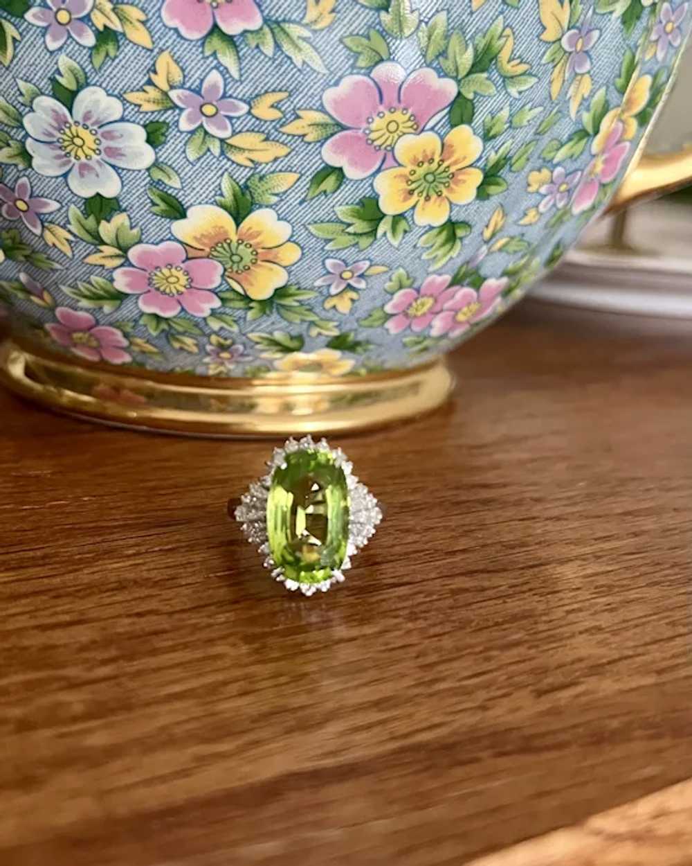 Stunning Peridot and Diamond Statement Ring - image 7