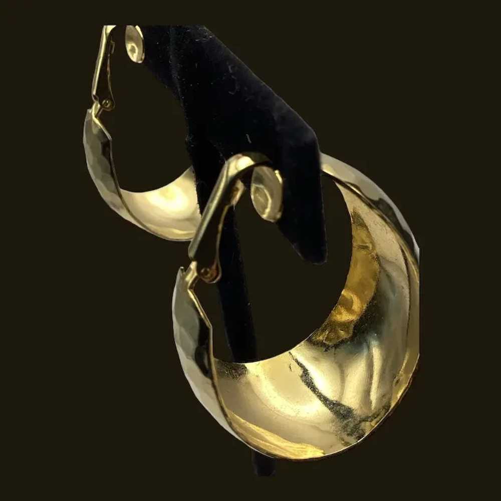 Hammered Gold Tone Hoop Clip Earrings - image 3