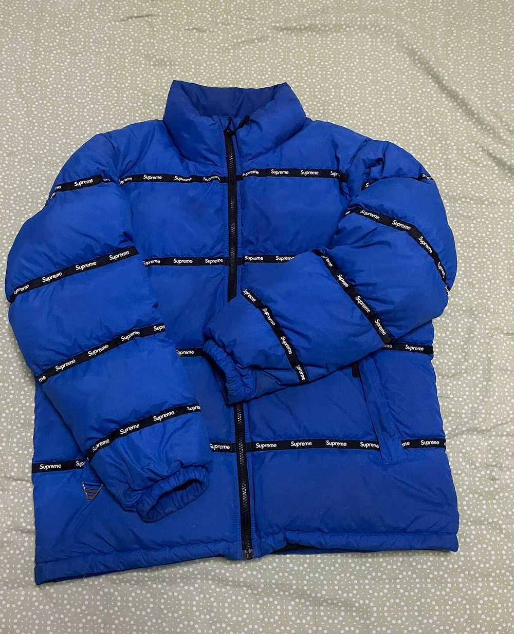 Supreme Supreme logo tape puffy jacket blue - image 1