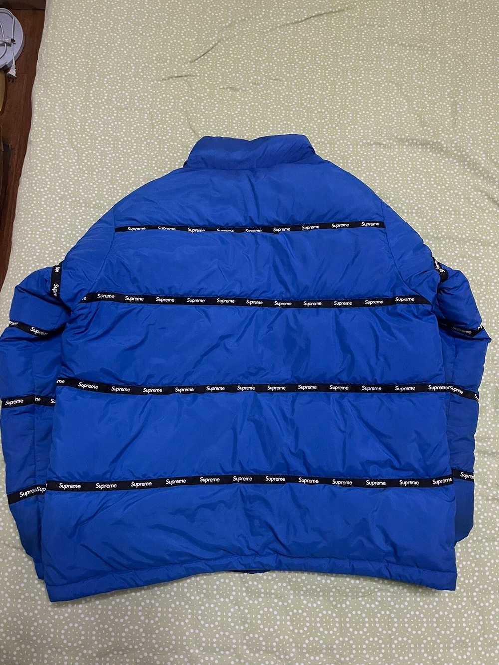 Supreme Supreme logo tape puffy jacket blue - image 2
