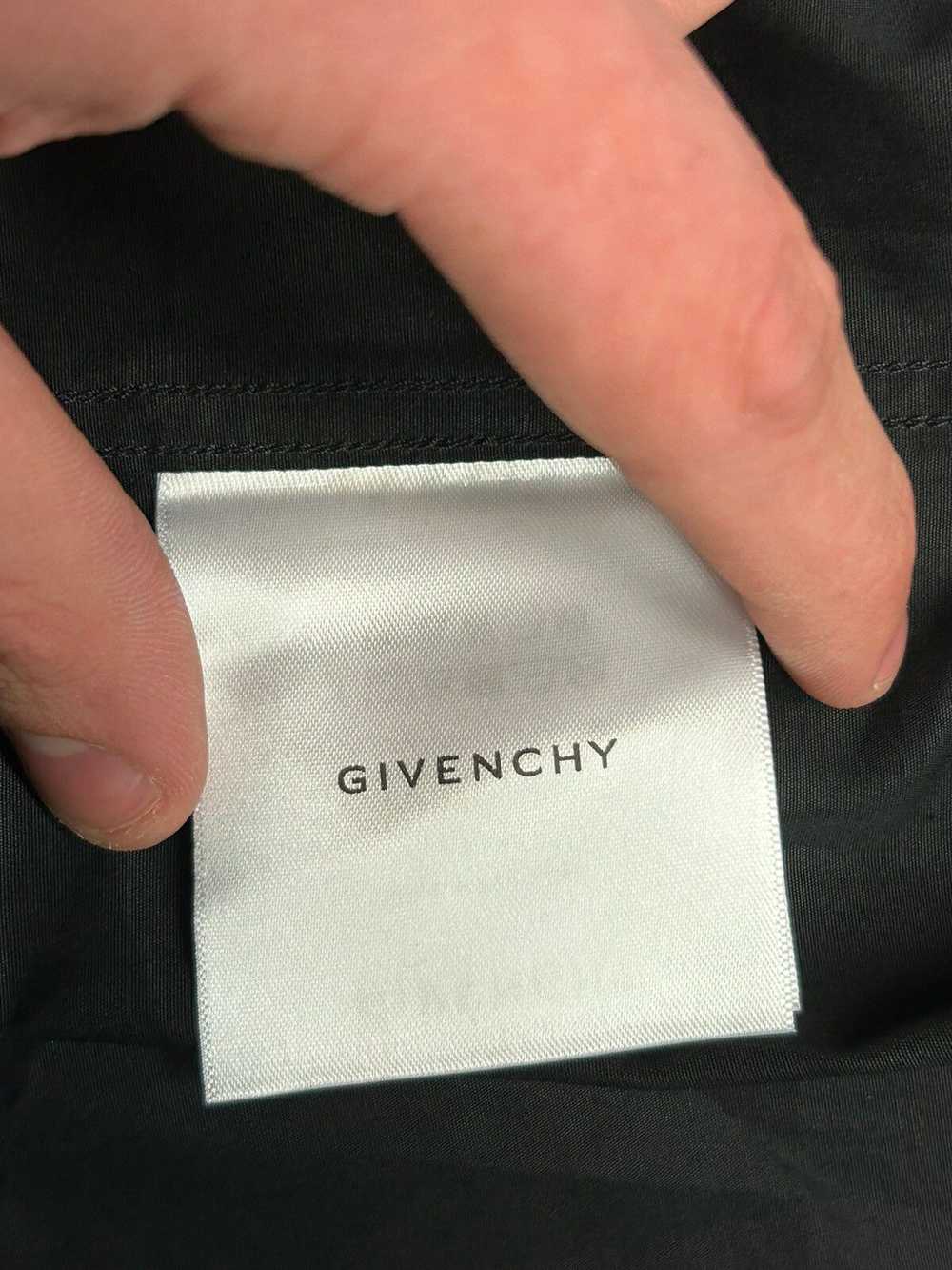 Givenchy Givenchy Logo Print Windbreaker - image 6