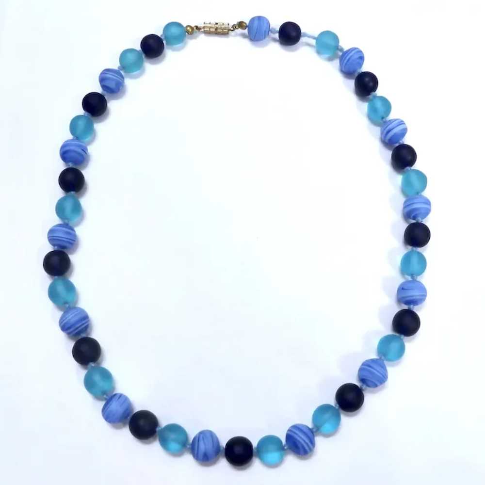 Blue Glass Bead Necklace Hand Knotted - image 11