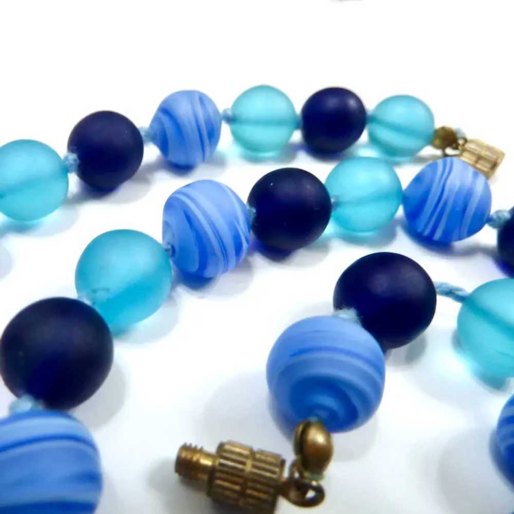 Blue Glass Bead Necklace Hand Knotted - image 7