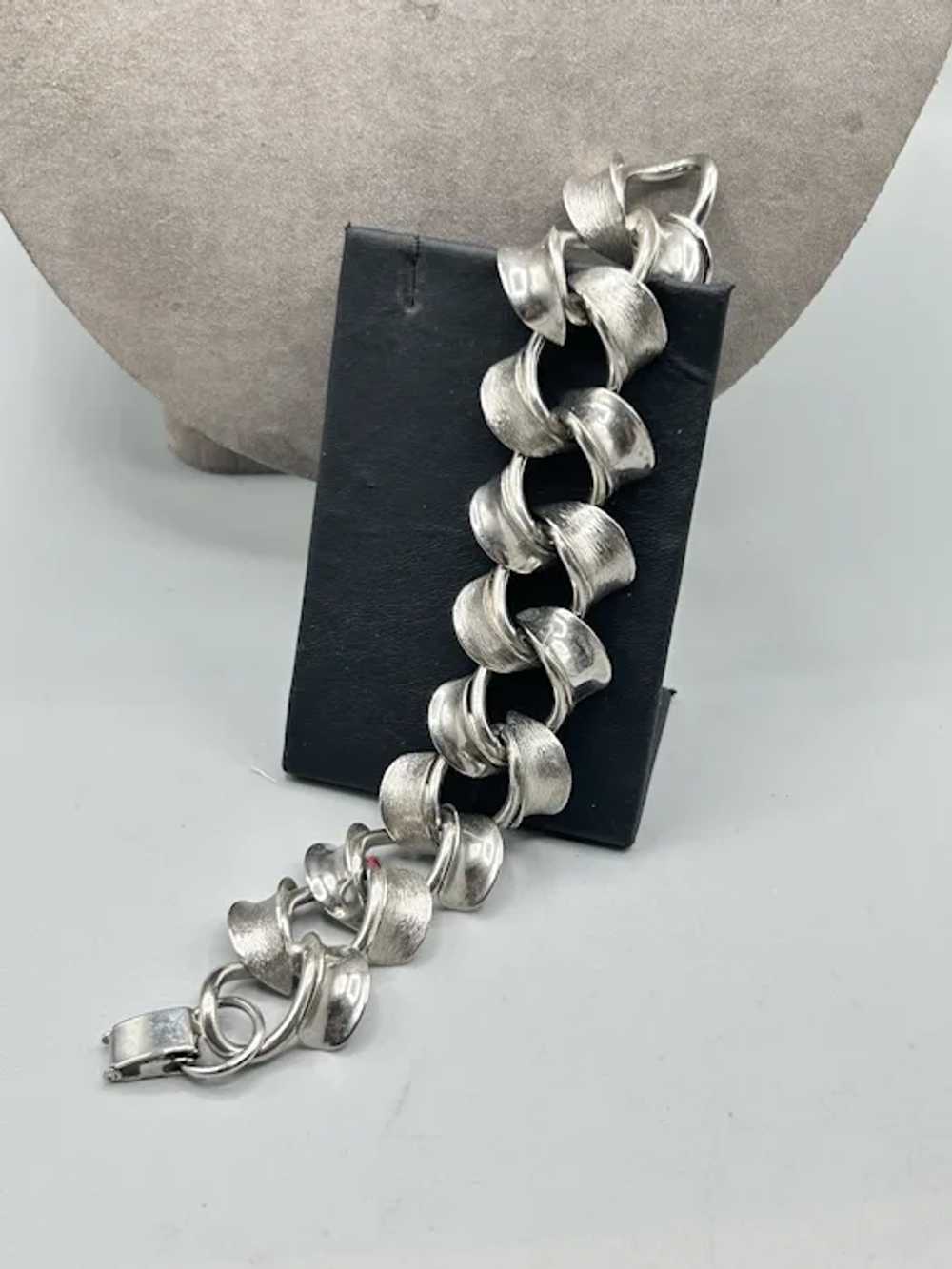 Vintage Set of Necklace and Bracelet Twisted Text… - image 5