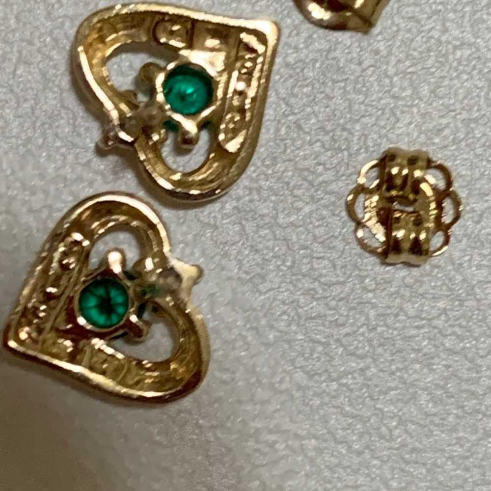 10K Yellow Gold Emerald and CZ Heart Earrings - image 3