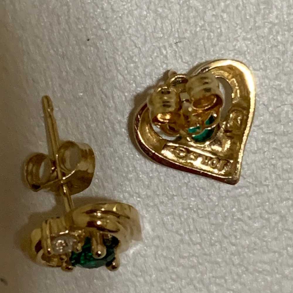 10K Yellow Gold Emerald and CZ Heart Earrings - image 4