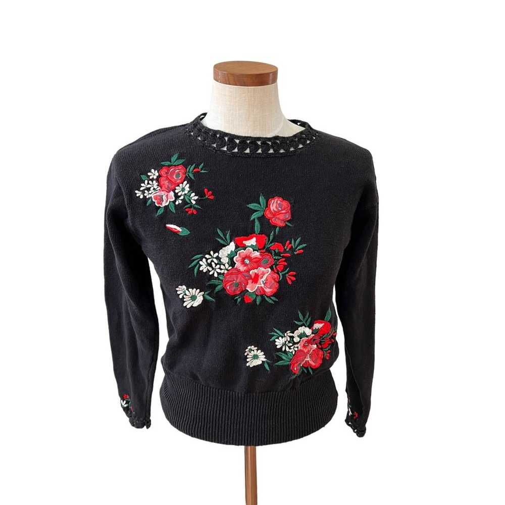 Vintage 90s Floral Rose Embroidered sweater black… - image 1